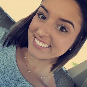 Meet your Posher, Alana